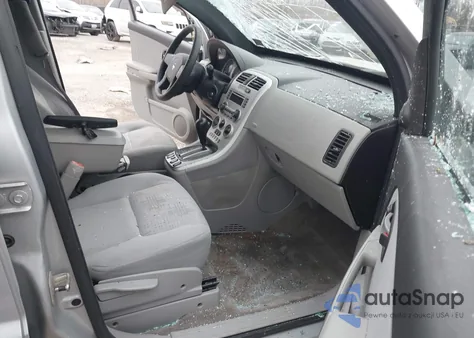 2005 Chevrolet Equinox Ls из США, поврежденный, VIN 2CNDL23F556203934